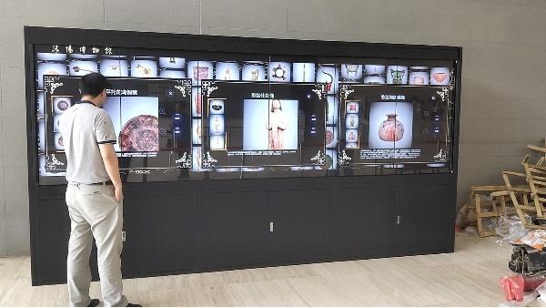 什么是触摸拼接屏？关于触摸拼接屏的介绍